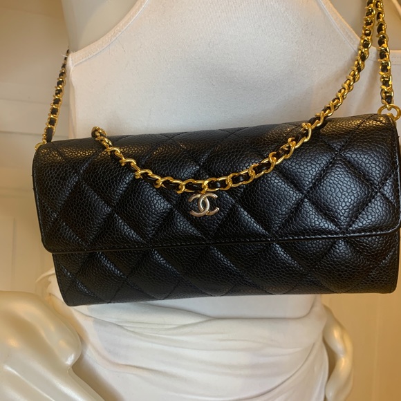 Chanel Caviar Quilted Crush Wallet on Chain - Picture 7 of 9